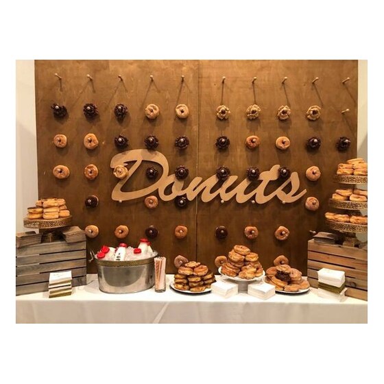 8′ x 8′ Wood Donut Wall | Rental